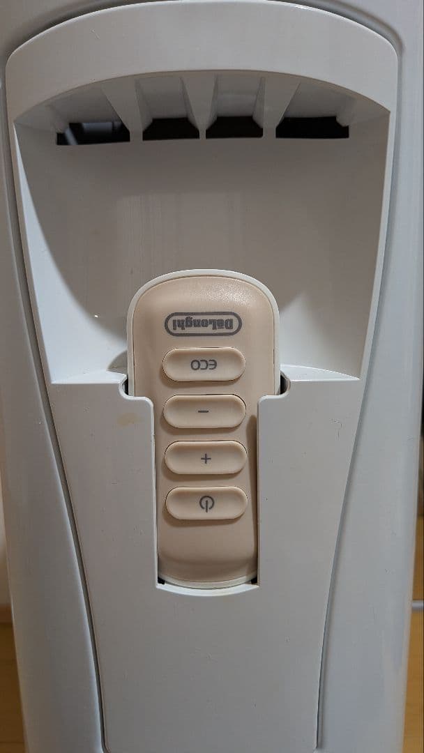 デロンギ 　ワンシーズンのみ使用　オイルヒーター 【RHJ75V0915-PK】