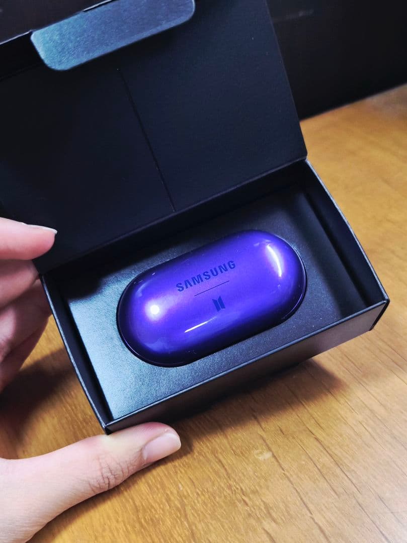 Samsung Galaxy Buds+ BTS コラボ カード付き
