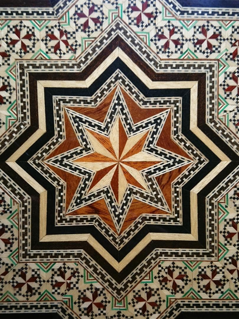 【美品】飾皿　寄木細工　ヨーロッパ　置物　インテリア　工芸品　美術品　A2996