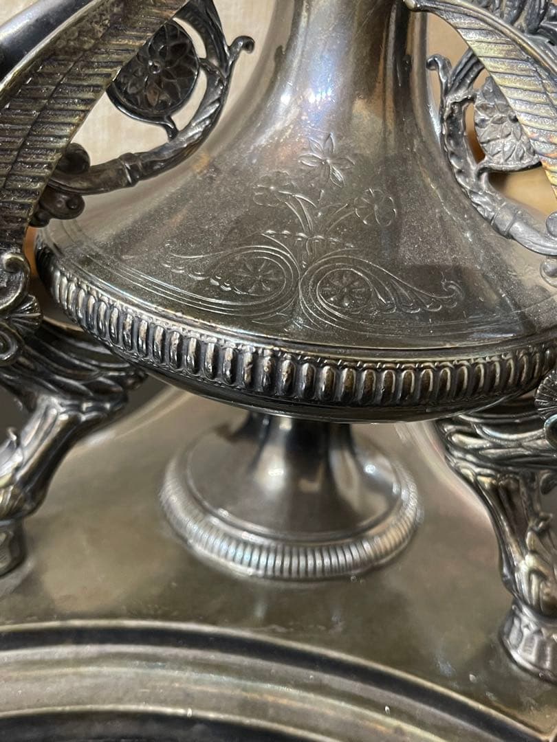 クラシック銀仕上げの製品大皿 菓子器　アンティーク