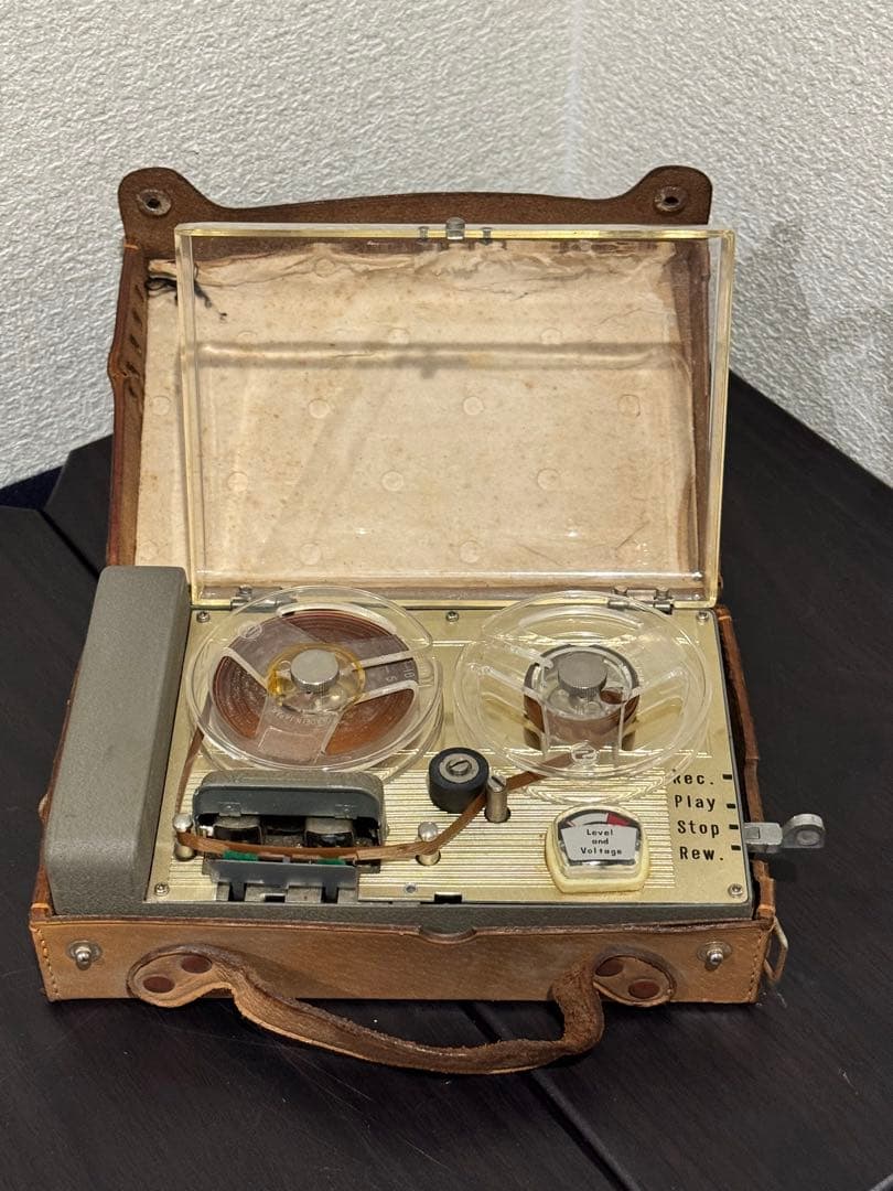 テープリコーダー　テーププレーヤー　ヴィンテージ￼ レア