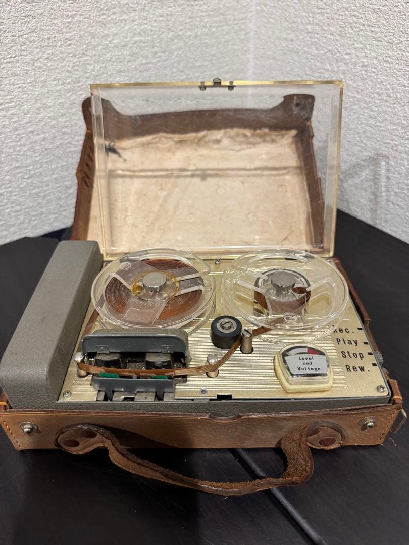テープリコーダー　テーププレーヤー　ヴィンテージ￼ レア