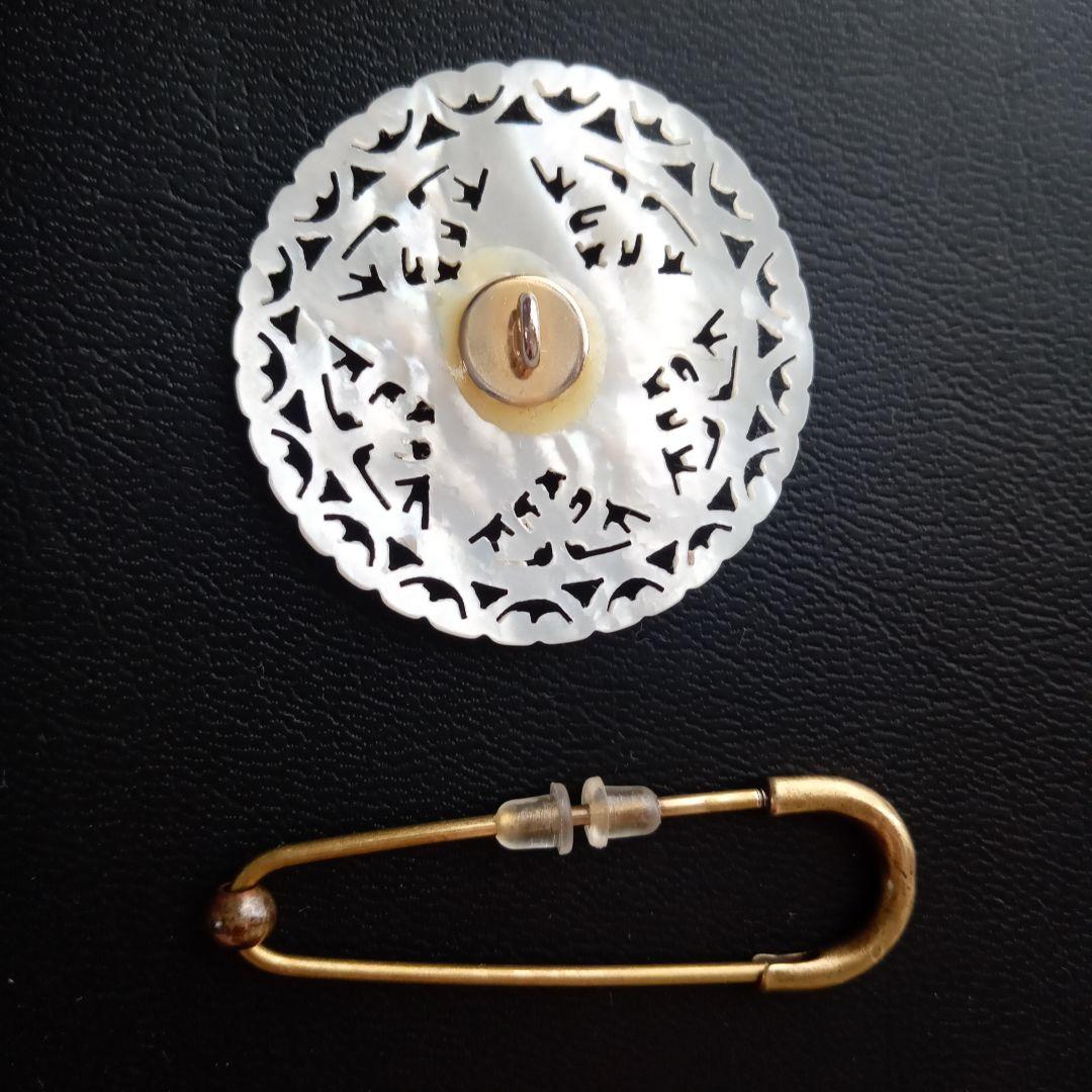 ベツレヘムパール 貝ボタン ブローチ 星 五芒星 工芸品 キルトピン付き