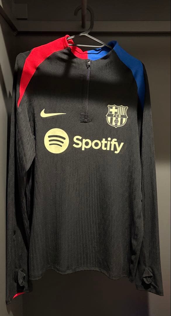 【最終値下げ】バルセロナ　トレーニング　ドリルトップ　ADV