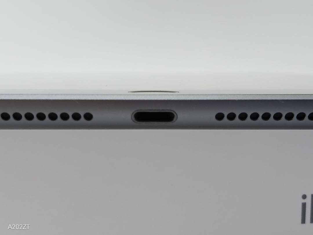 未使用 iPad 第8世代 Wi-Fiモデル 32GB シルバー タブレット