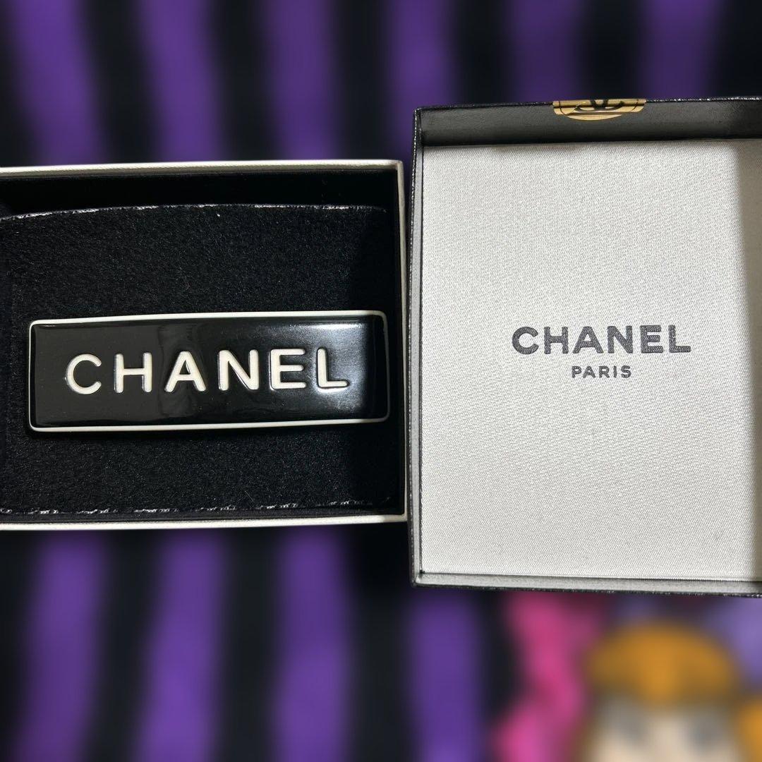 シャネル ロゴ バレッタ 髪留め ヘアアクセ 99P A12072 白黒