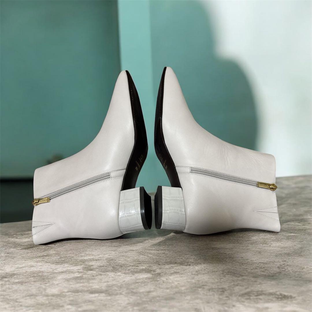 未使用 HIMIKO 卑弥呼 ショートブーツ 25.5 本革 グレージュ 日本製