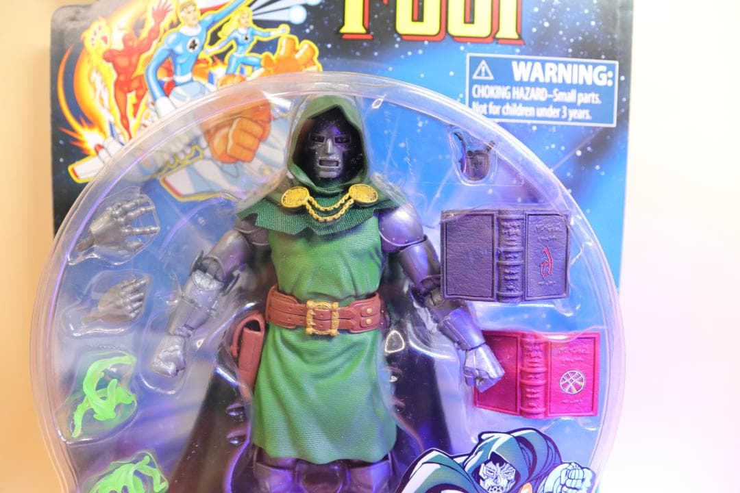 新品未開封ドクター・ドゥームレトロ10点のアクセサリ