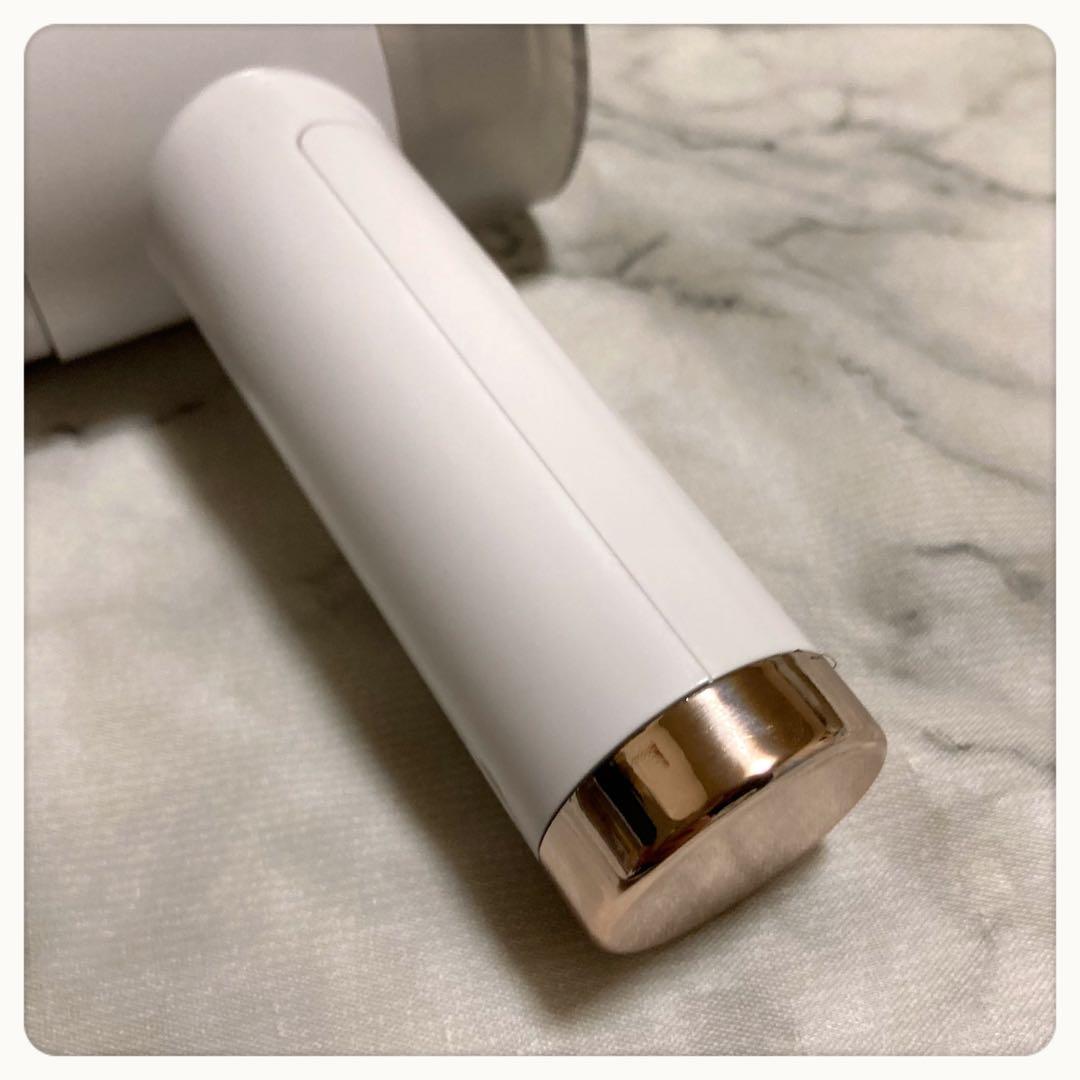 ‪꒰未使用꒱‬小型 毛玉取り 白 コードレス 毛玉クリーナー