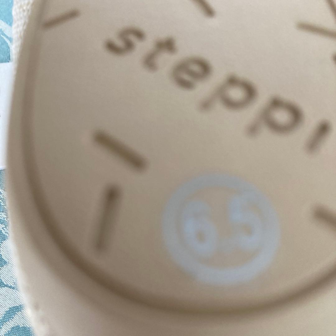 steppi by UNFILO ベージュ フラットシューズ 6H