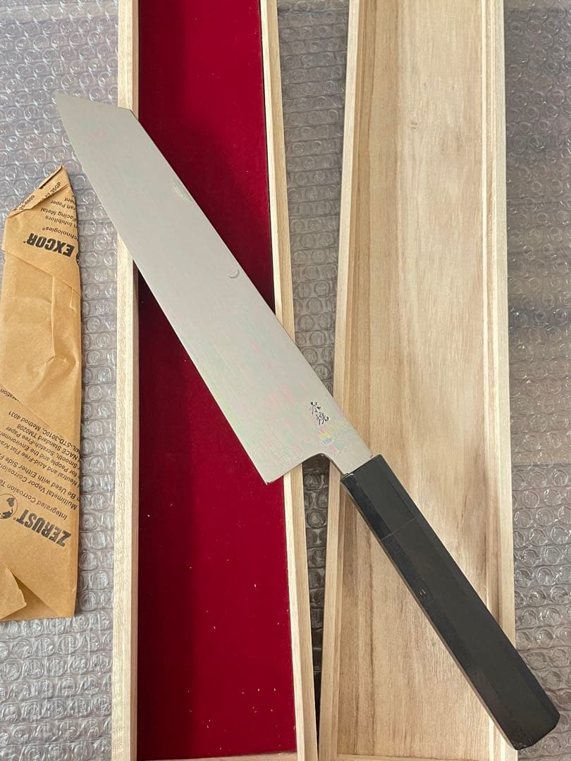 日本国内生産　新品未使用　包丁　切付　水焼　富士山　鏡面　黒檀八角柄　木箱付