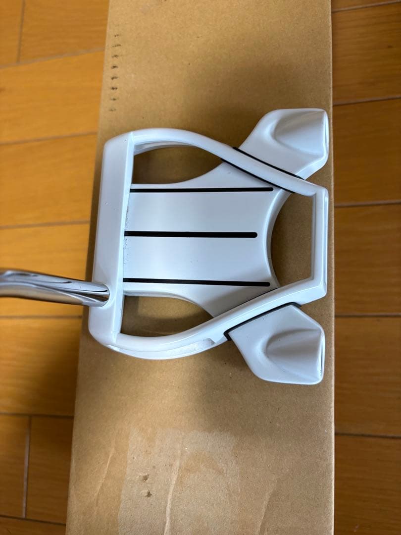 テーラーメイドスパイダーゴーストパター33インチ