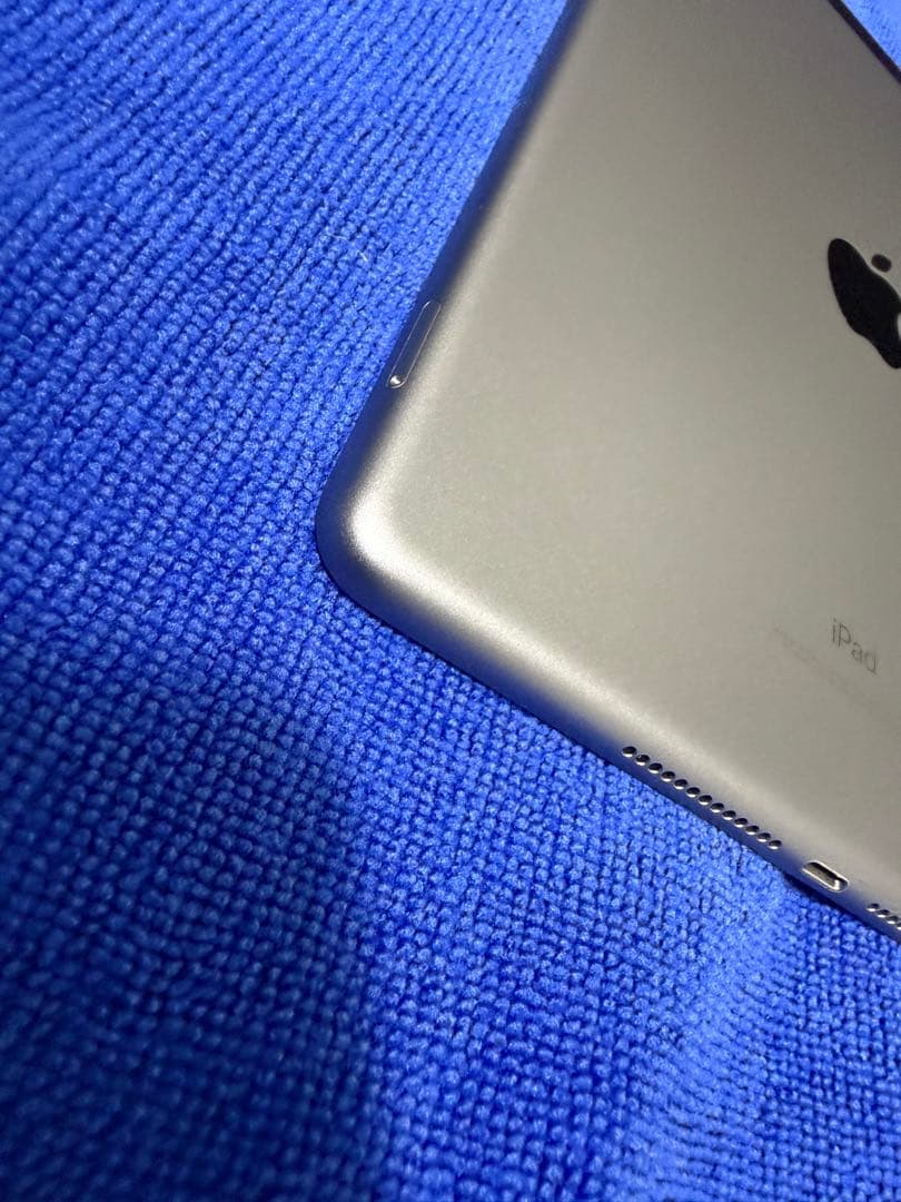 【美品バッテリー100%】iPad (第6世代) Cellular SIMフリー