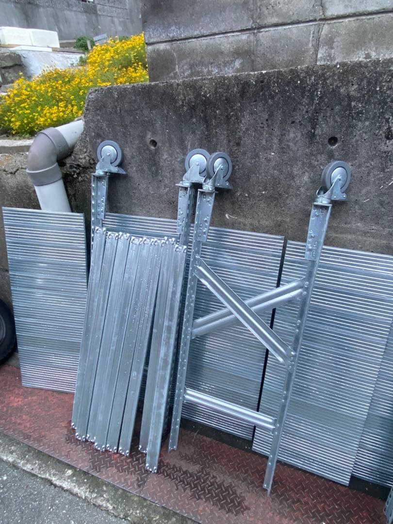 ✨人気✨　②メタルシステム　4段フルタイプ　キャスター付