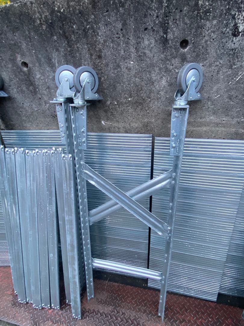 ✨人気✨　②メタルシステム　4段フルタイプ　キャスター付