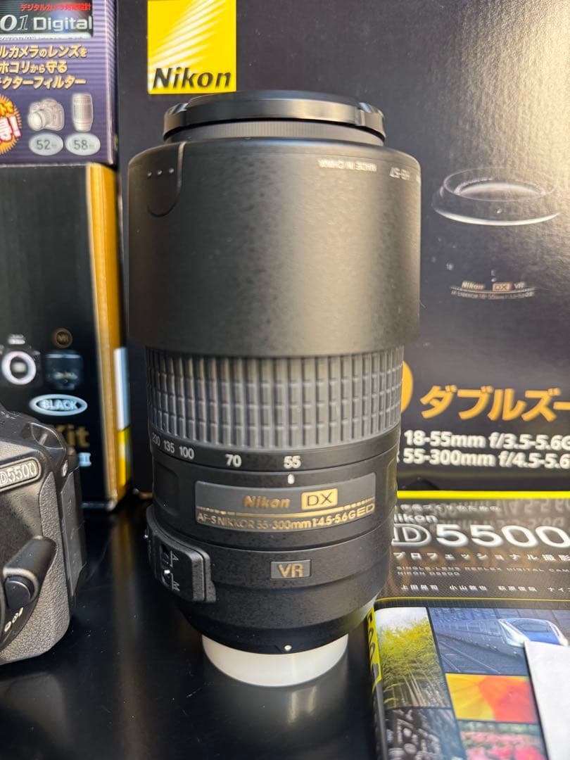 Nikon D5500 ダブルズームキット デジタル一眼レフカメラ