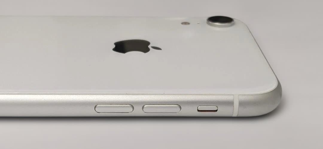 iPhone XR 256GB ホワイト SIMフリー 電池/画面交換済