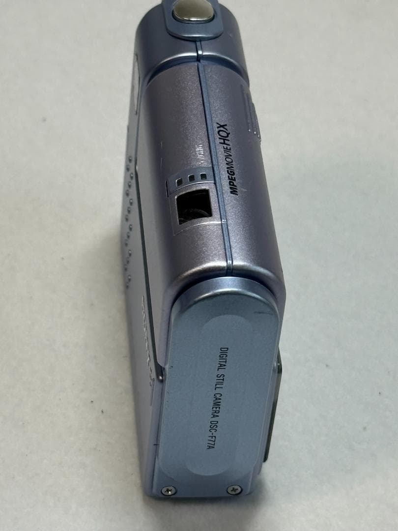 デジタルカメラ Sony Cyber-shot 4.0 Mega Pixels