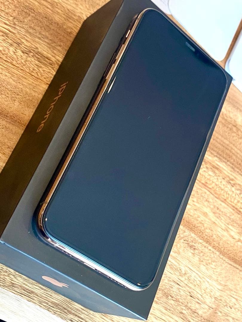 【極美品】 iPhone11 Pro 256GB ゴールド SIMフリー 修理無