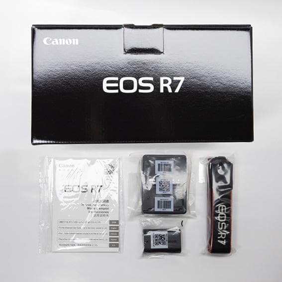 Canon EOS R7 ボディ【美品】ガラス・接点コーティング済み