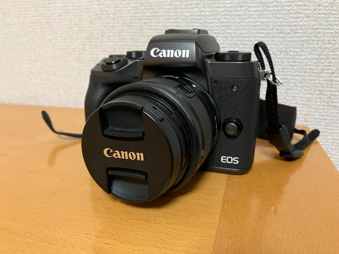 Canon EOS M5セット（レンズ1本/充電器など）