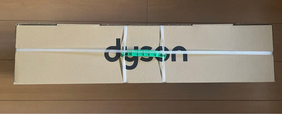 Dyson V8 Slim Fluffy スティッククリーナー　コードレス掃除機