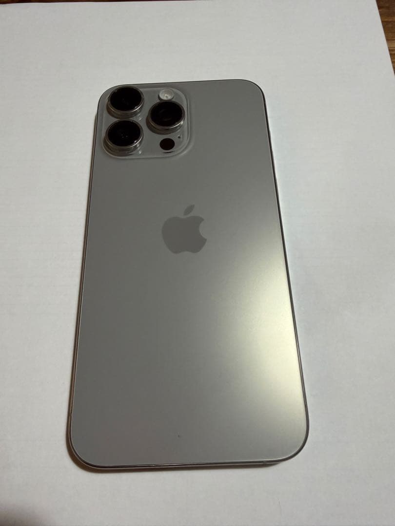 iPhone15ProMax ナチュラルチタニウム
