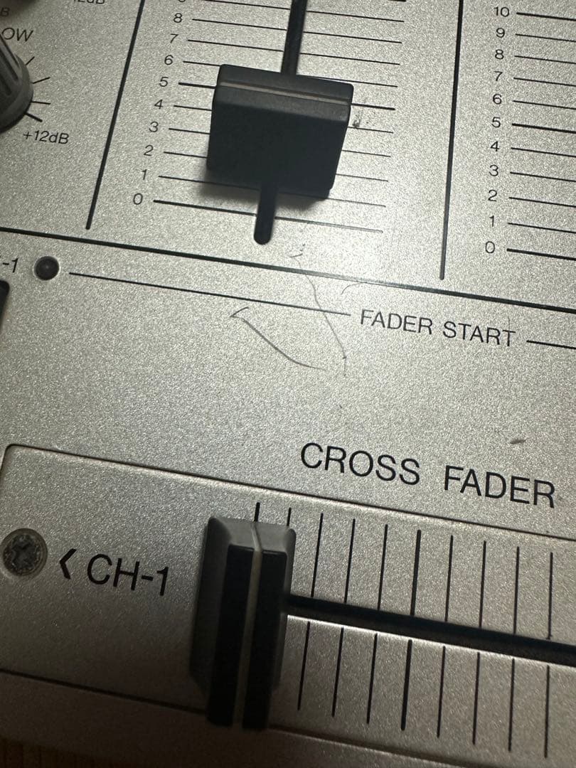 Pioneer DJM-300-Sシルバー 中古