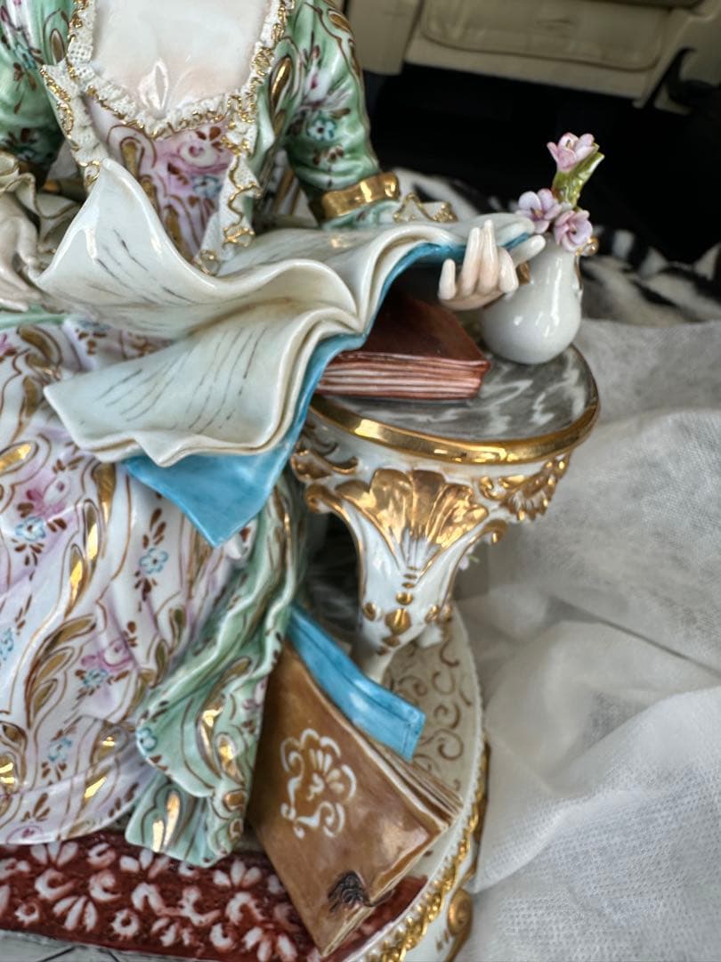 陶器人形 TYCHE社 磁器人形(ポンパドール夫人) 西洋陶器