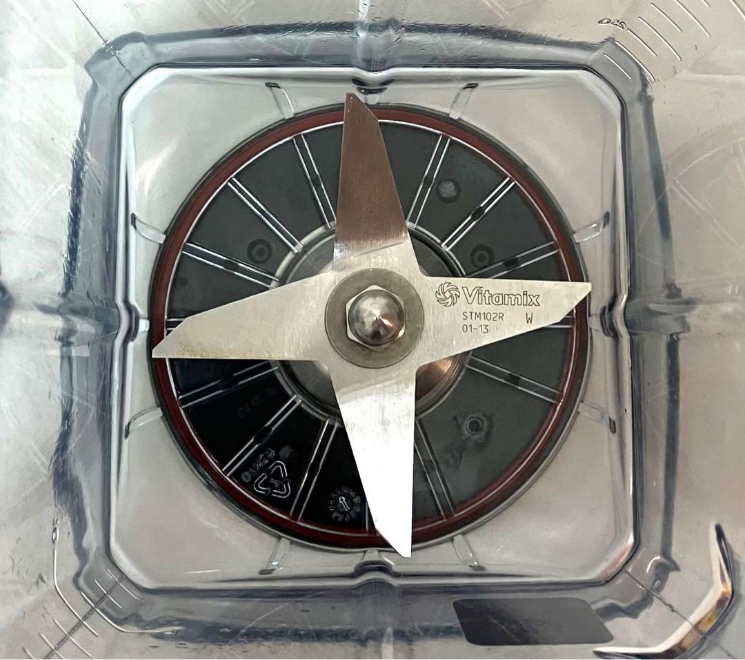 美品 動作保証 Vitamix バイタミックス ブレンダー VM0111