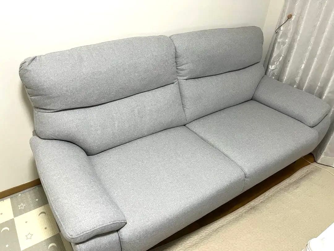 美品☆ニトリ３人掛けソファ