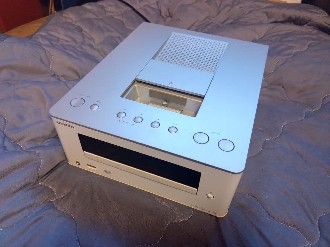 ONKYO CR-U3LT　オンキヨー　オーディオ　コンポ　Lightning