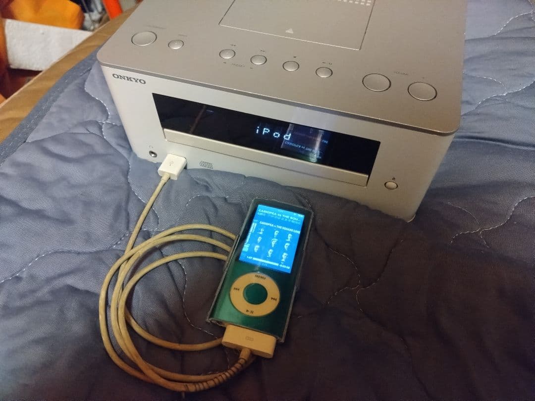 ONKYO CR-U3LT　オンキヨー　オーディオ　コンポ　Lightning