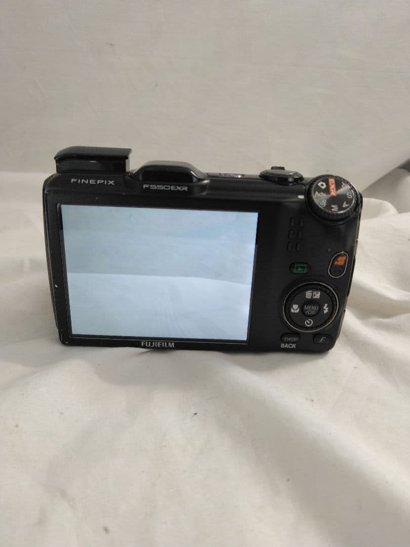 FUJIFILM FINEPIX コンパクトデジタルカメラ F550EXR