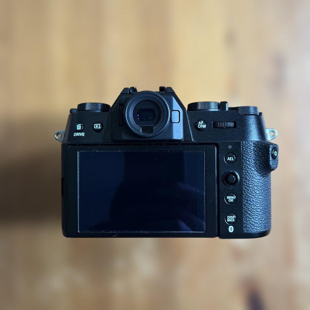 Fujifilm X-T50 ミラーレスカメラ 15-45mmレンズ付き