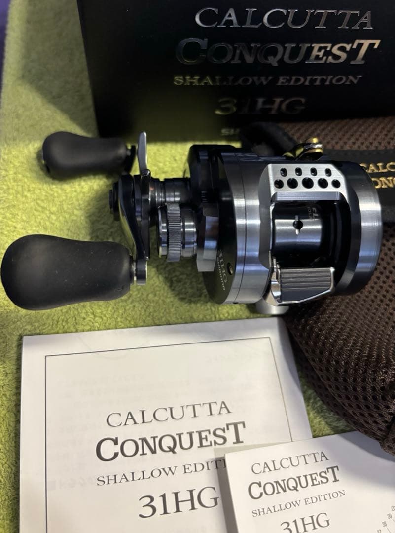 新品未使用シマノCALCUTTA CONQUEST 31HGシャローエディション