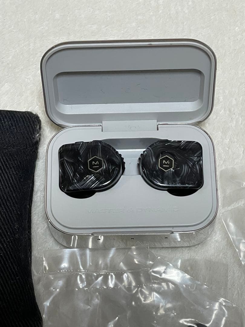 master&dynamic MW07 PLUS 大理石カラー