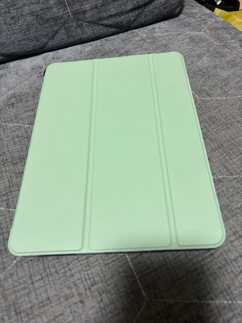 iPad Air(第5世代)10.9インチWi-Fiモデル　64GBスターライト