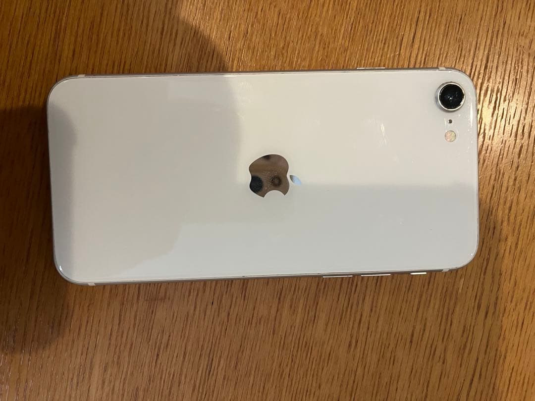 Apple iPhone SE2 ホワイト 本体　2世代