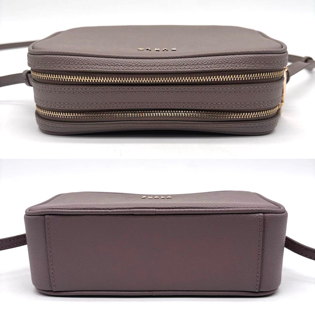 ✨未使用級✨現行ロゴ✨フルラ　カメラバッグ　ショルダーバッグ　リリー　レザー