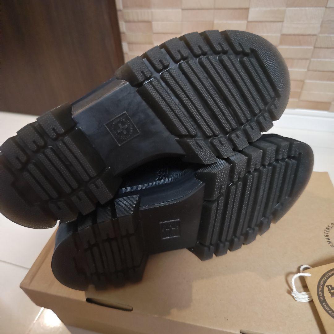 最終価格☆Dr. Martens☆Audrick T bar☆ストラップ☆25