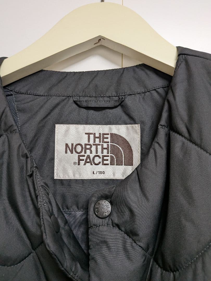 ノースフェイス　ノーカラー　ブラックダウンジャケット　ホワイトレーベル