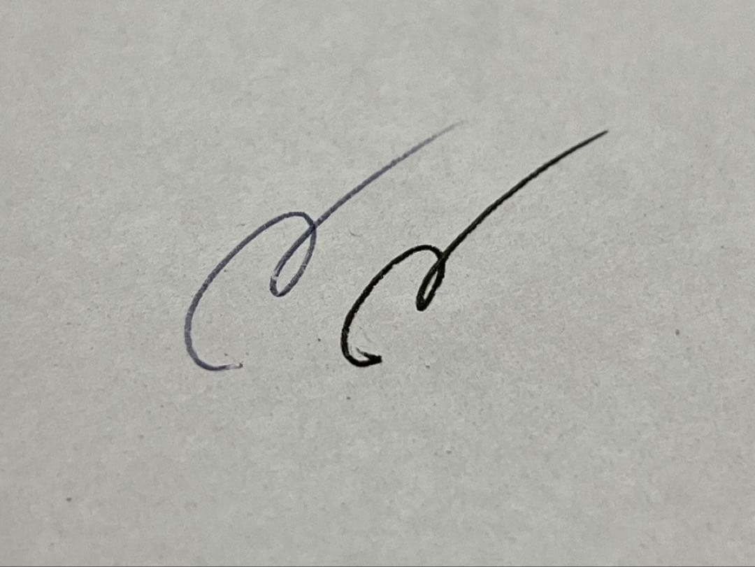 usus pi ブラック 黒　ブラック　ボールペン