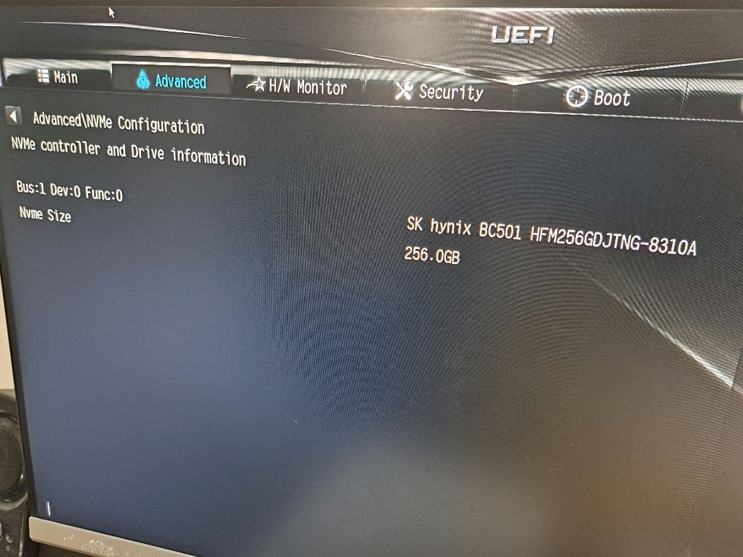 マウス Corei7-8700 NVMe SSD256GB HDD3TB