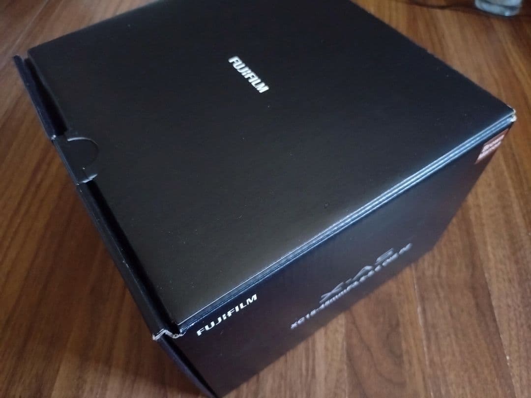 【未使用品】FUJIFILM ミラーレス一眼カメラX-A5レンズキット ブラウン