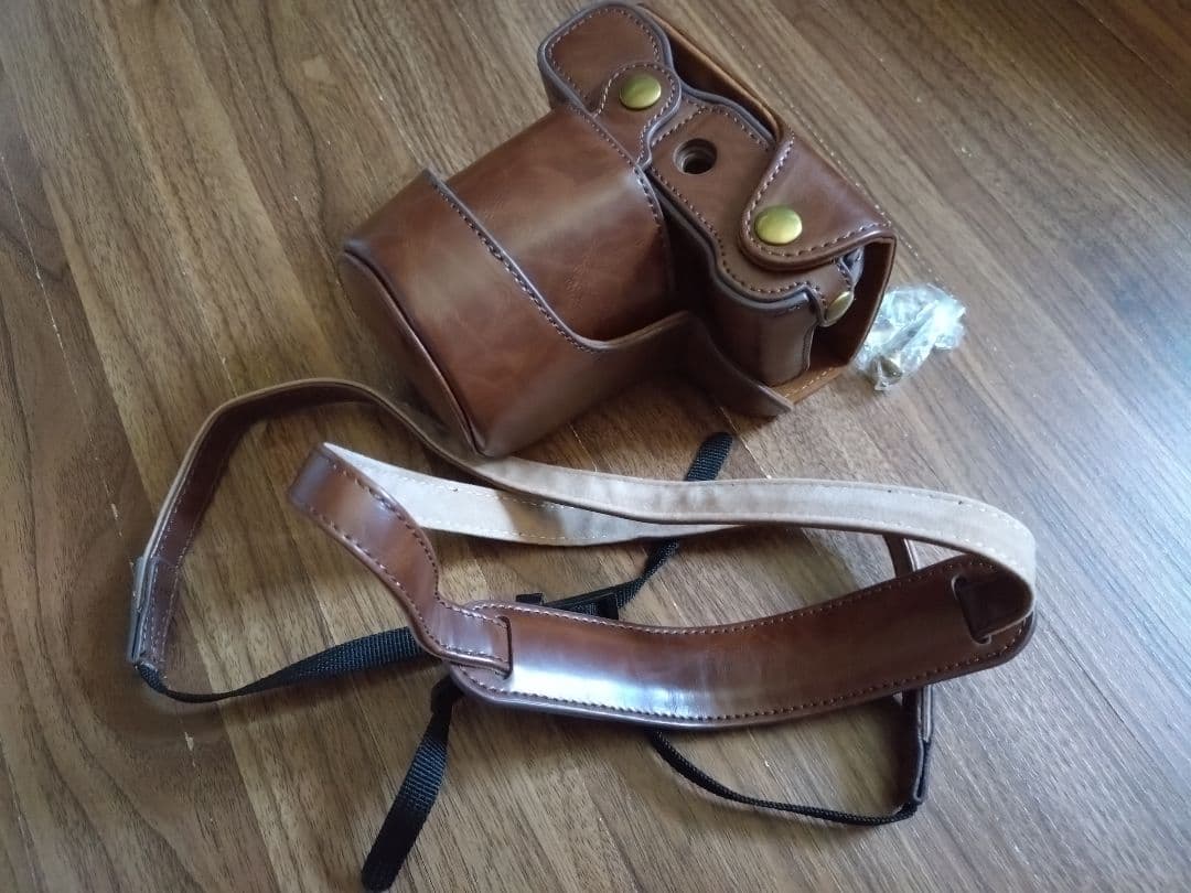 【未使用品】FUJIFILM ミラーレス一眼カメラX-A5レンズキット ブラウン