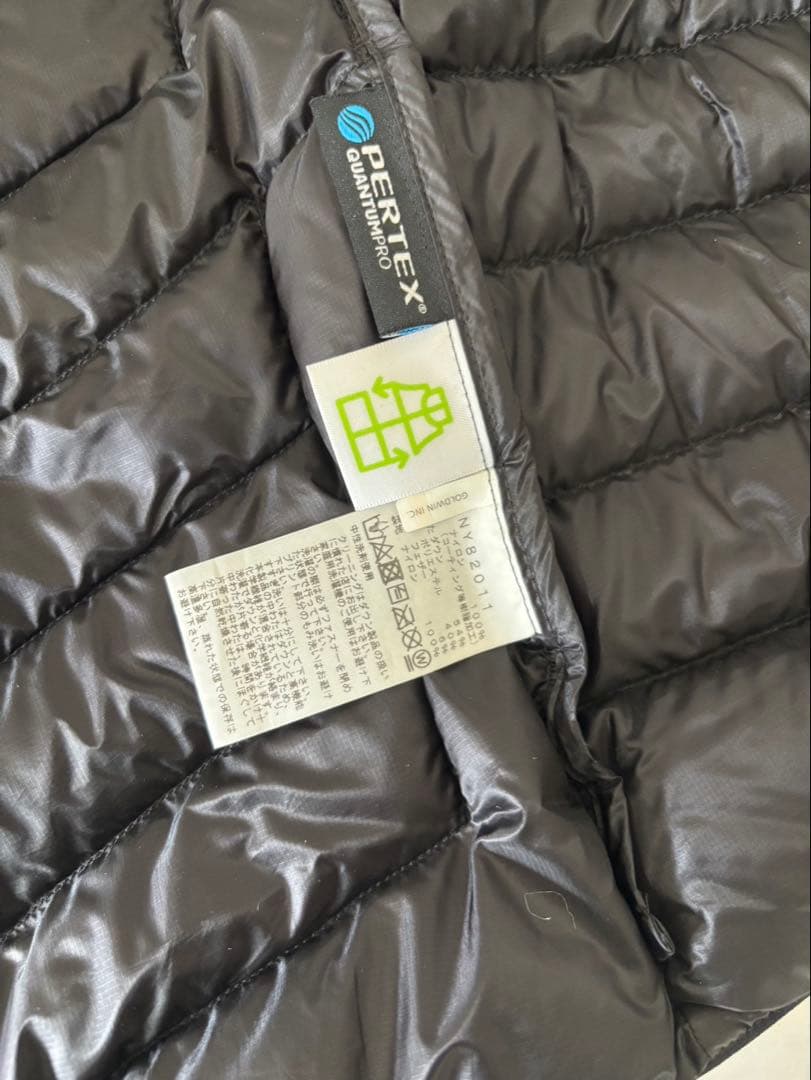 THE NORTH FACE フード付きダウンジャケット ブラック　軽量ダウン