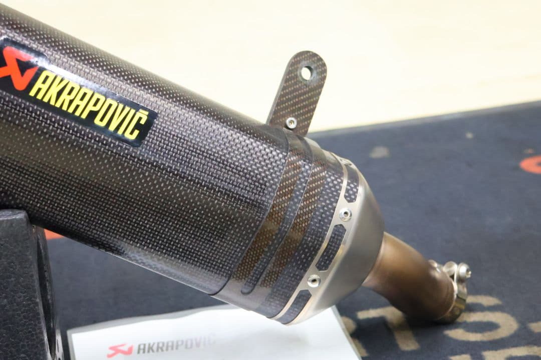 NINJA250 Z250 13-07 アクラポビッチスリップオンマフラー