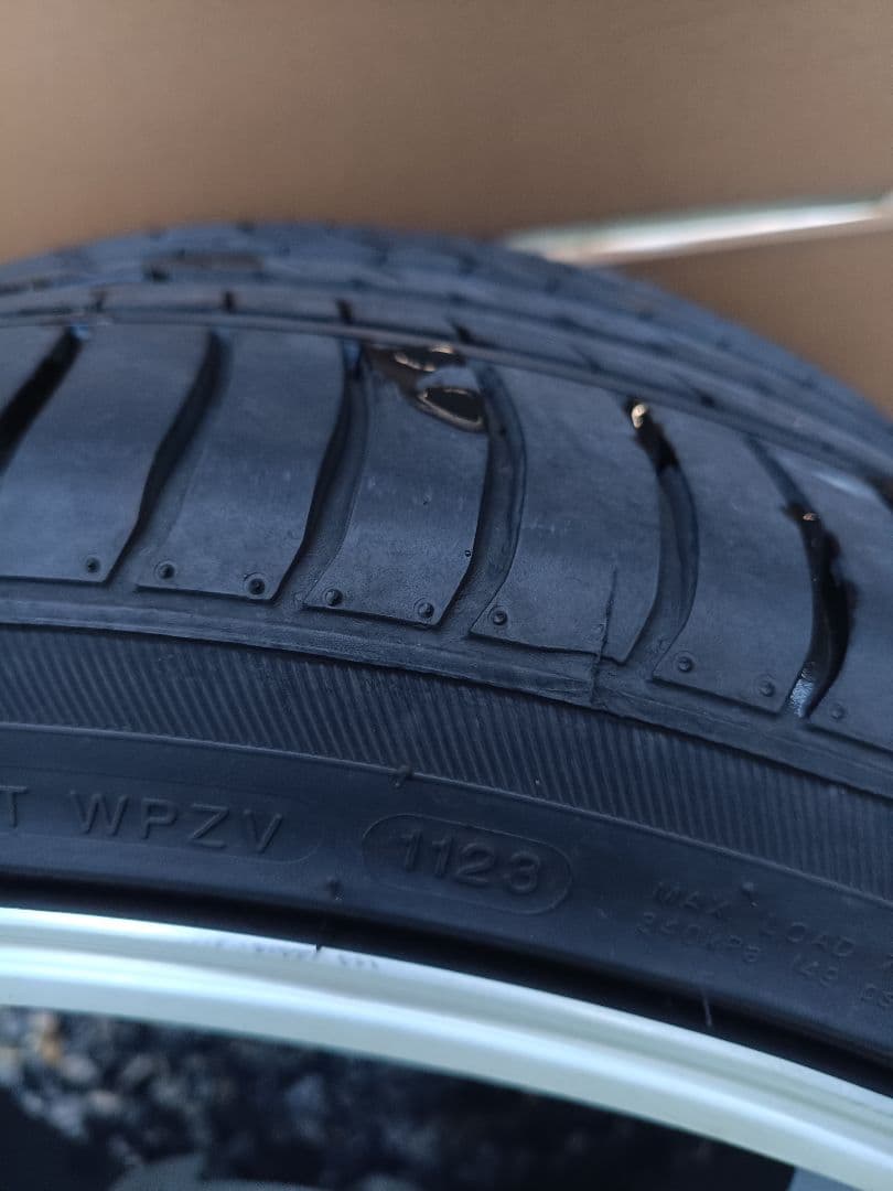  Lxryhanes タイヤホイール 20インチ