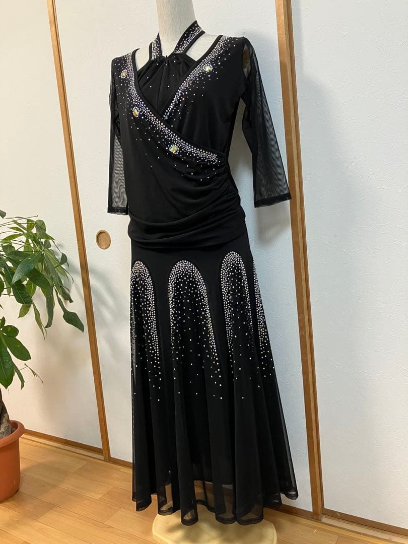ブラック スパンコール ダンスウェア